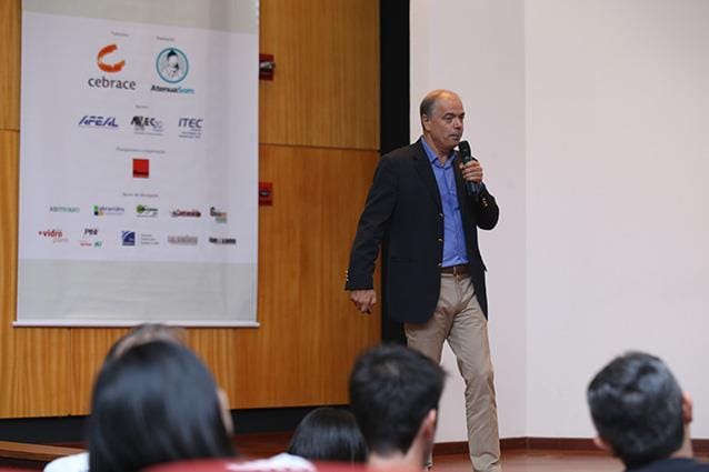 Edison Claro de Moraes palestrante vidrosom 2014