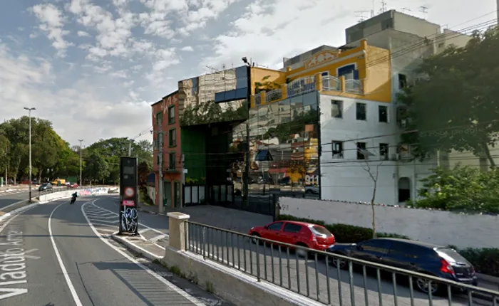 Réplica de casa dos anos 20 é criada em cobertura de prédio