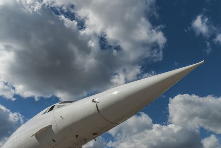 NASA planeja avião supersônico que não faz barulho