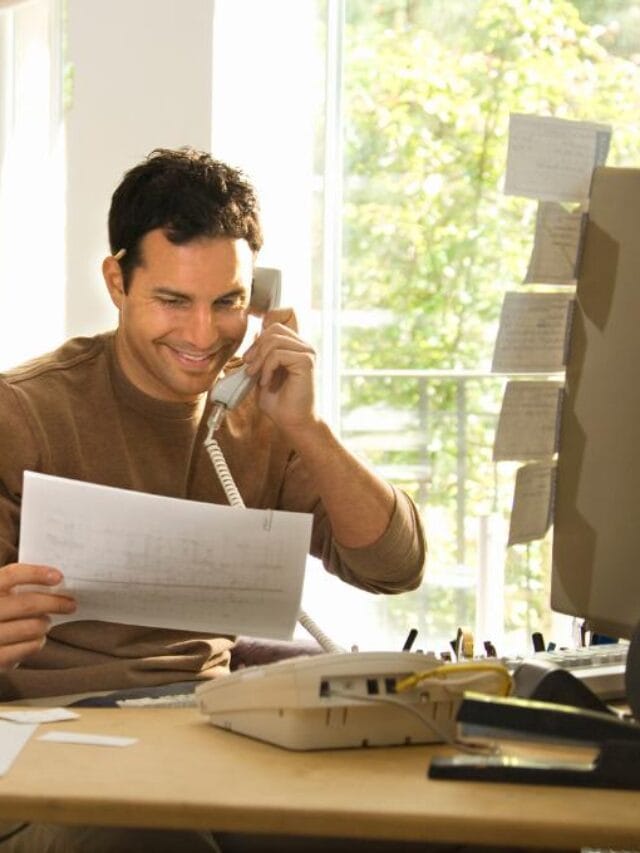 homem trabalhandohome office